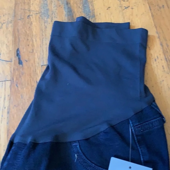 A:glow maternity jeggings - Picture 3 of 5
